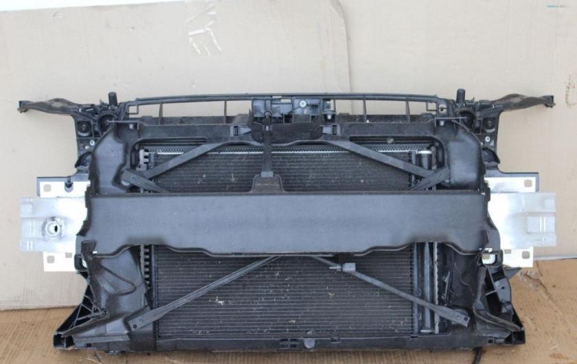 радиатор охлаждения двигателя