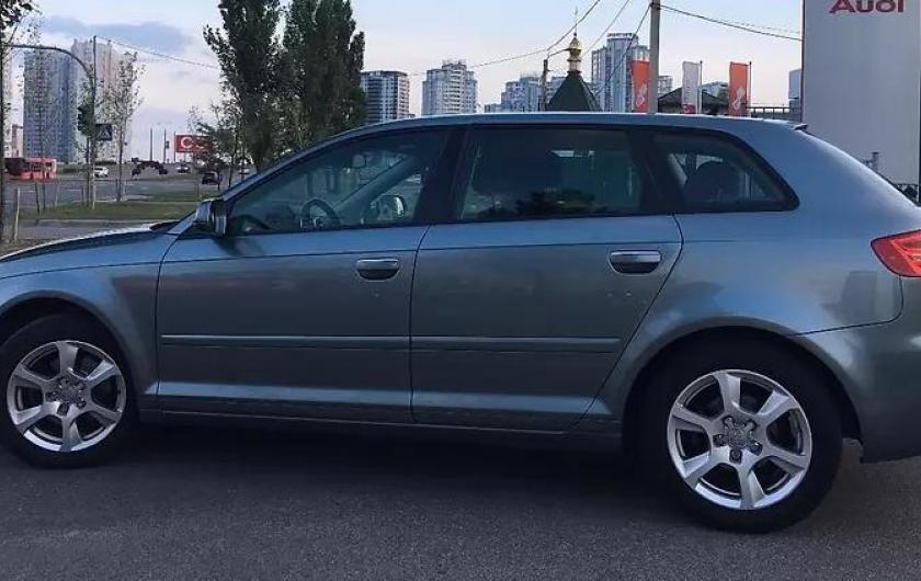 А3 спортбэк сбоку