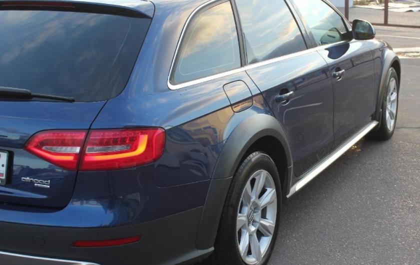 синий Олроуд сзади