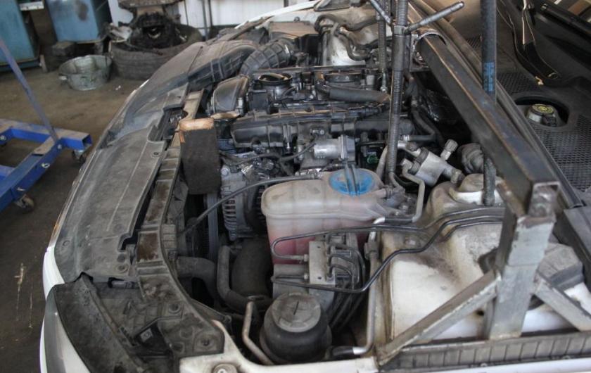 А4 открытый капот