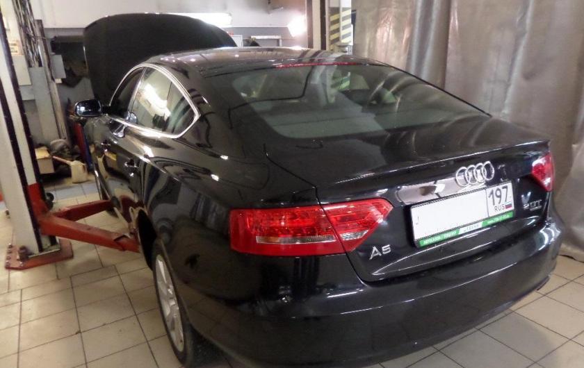 черная А5 на СТО