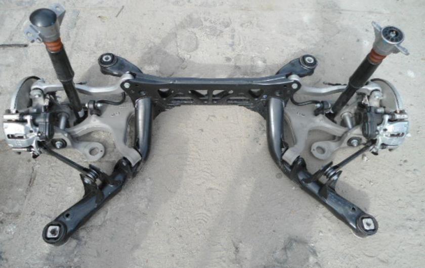 задний подрамник А5 в сборе