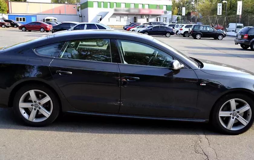 А5 Спортбэк сбоку