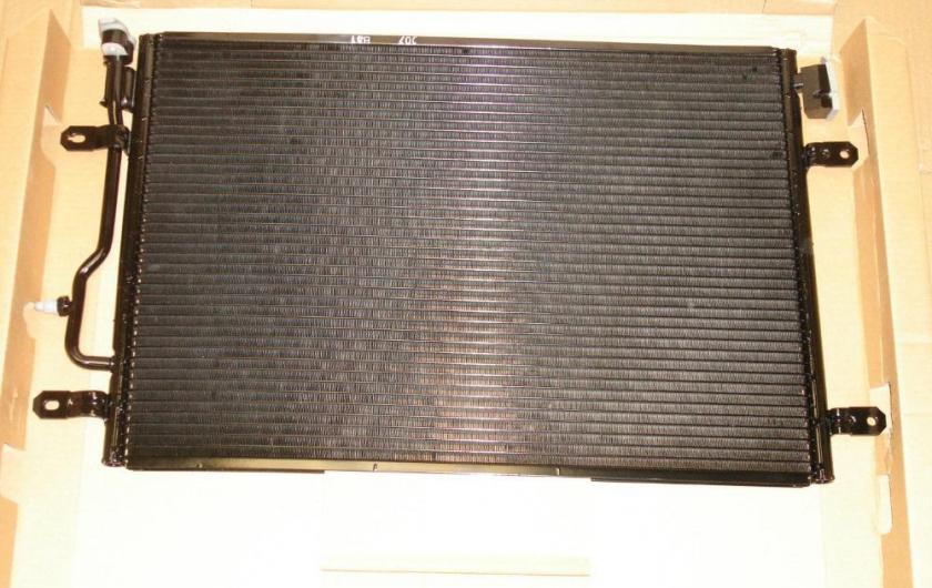 радиатор охлаждения двигателя