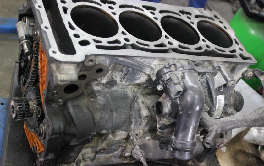 блок двигателя