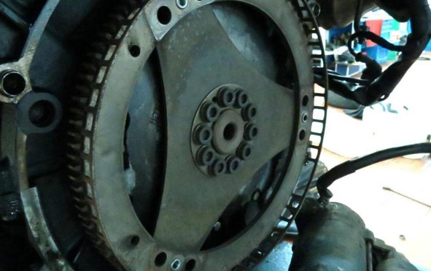 маховик на моторе 4.2