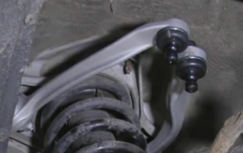 новые шаровые опоры на А6