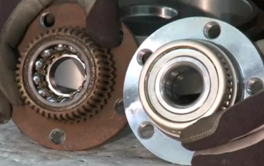 старый и новый подшипник ступицы