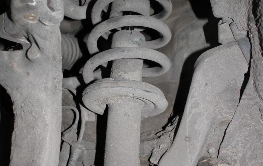 пружина амортизатора на А-шестой