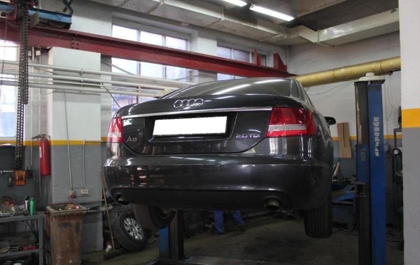 А6 на подъемнике