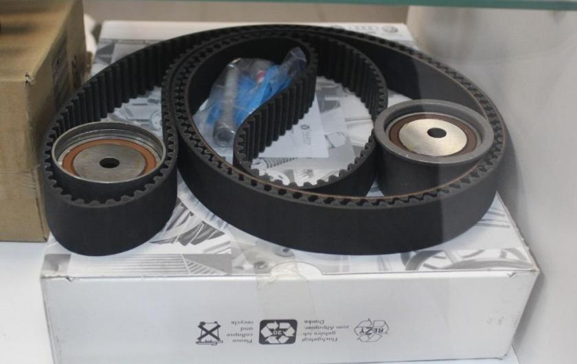 ремень ГРМ с роликами