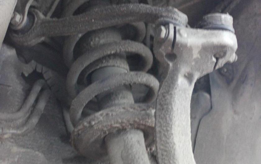 амортизатор с пружиной снизу