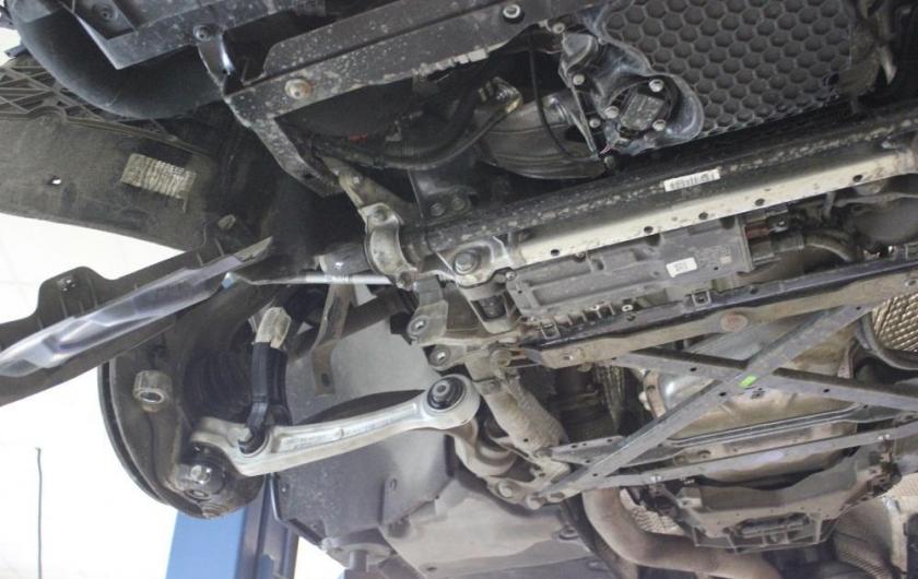 передняя подвеска Ку5 снизу