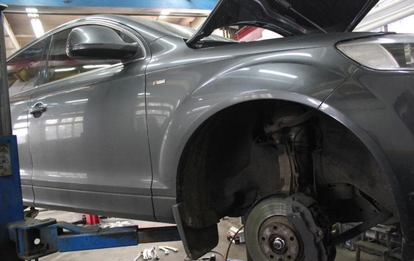 кроссовер Ауди на сервисе