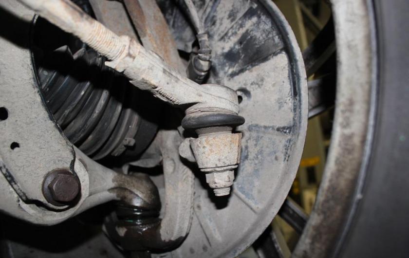 рулевая тяга с наконечником