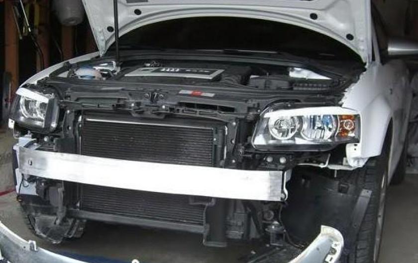 разобранный перед на Ауди