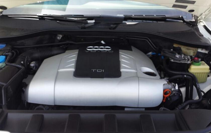 крышка двигателя Ауди