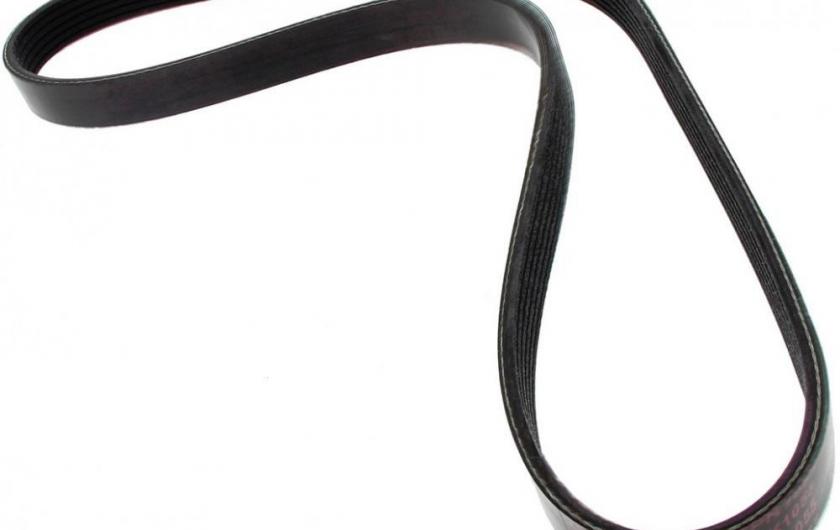 приводной ремень на белом фоне