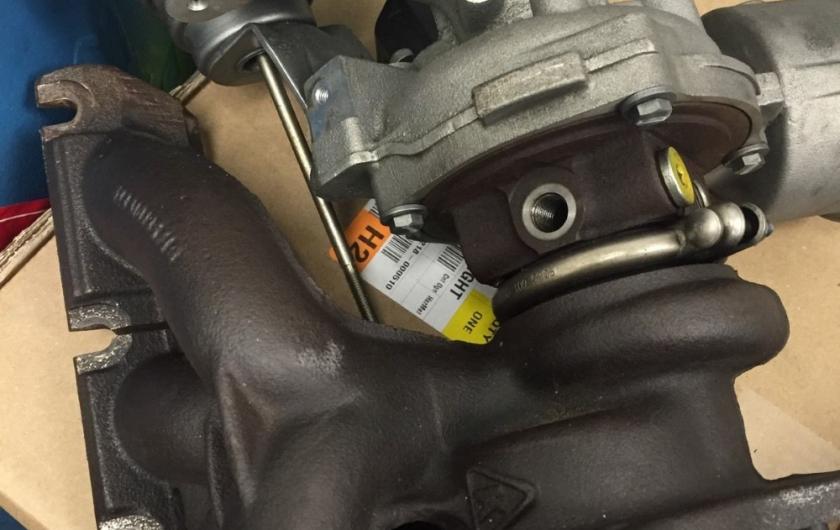 коллектор двигателя 3.0 TFSI