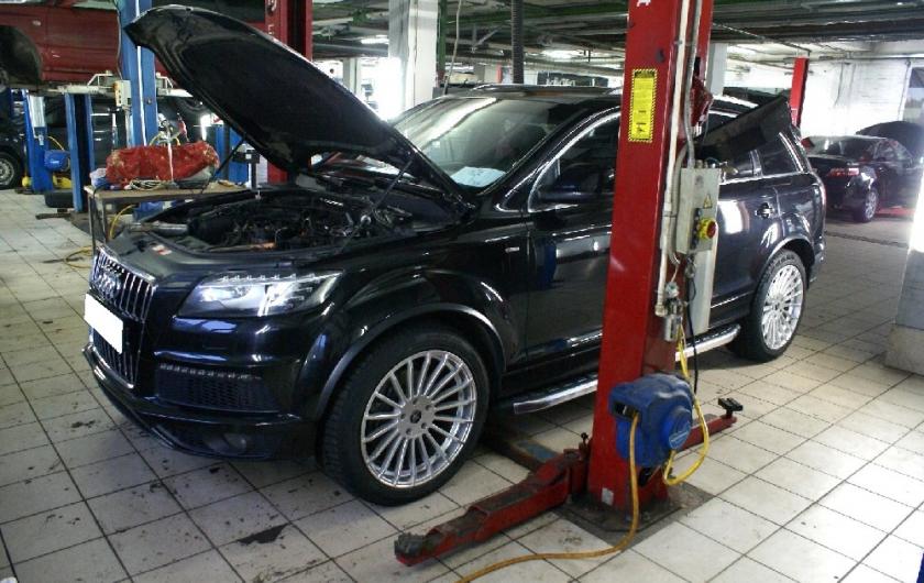 замена сальника коленвала на Ауди q7