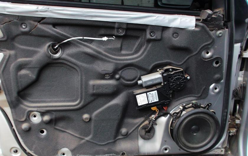 разобранная дверь