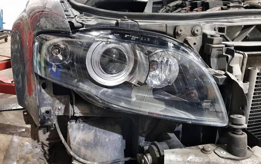 Замена фары Ауди А4 Б7