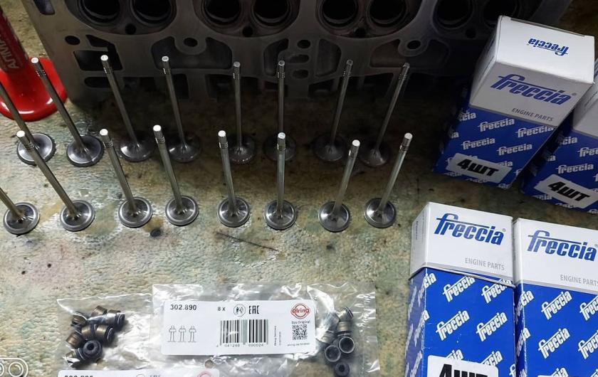 Ремкомплект на двигатель Ауди