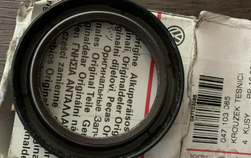 сальник коленвала