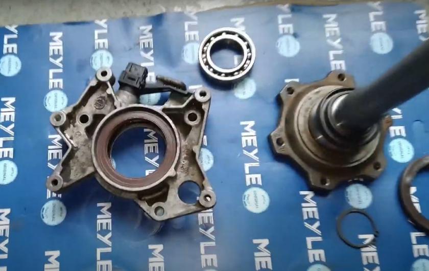 меняем сальник АКПП Ауди А4