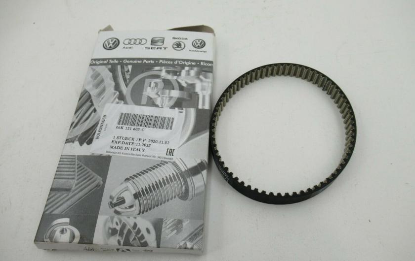 новый ремень помпы Ауди