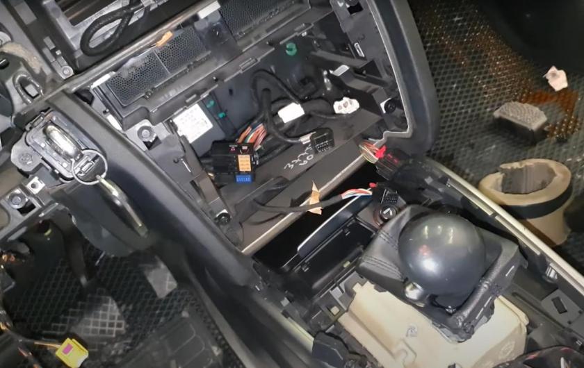 демонтаж средней панели