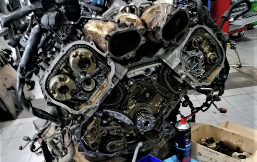 Замена цепи ГРМ на двигателе Ауди А8