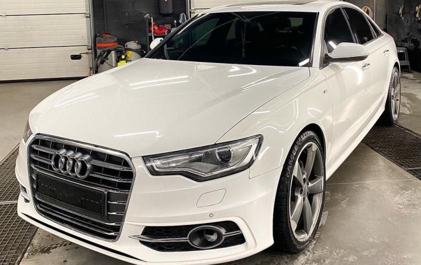 Ауди А8 в автосервисе