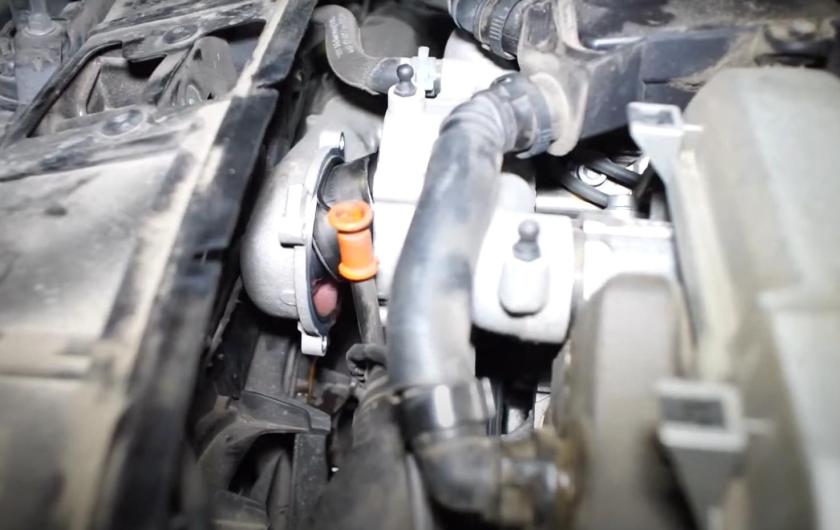 Замена термостата на Ауди А8