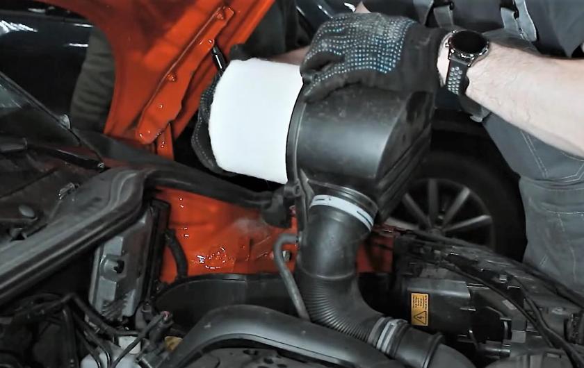 Замена воздушного фильтра Ауди А1