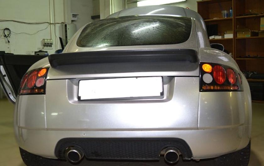 Ауди ТТ в автосервисе