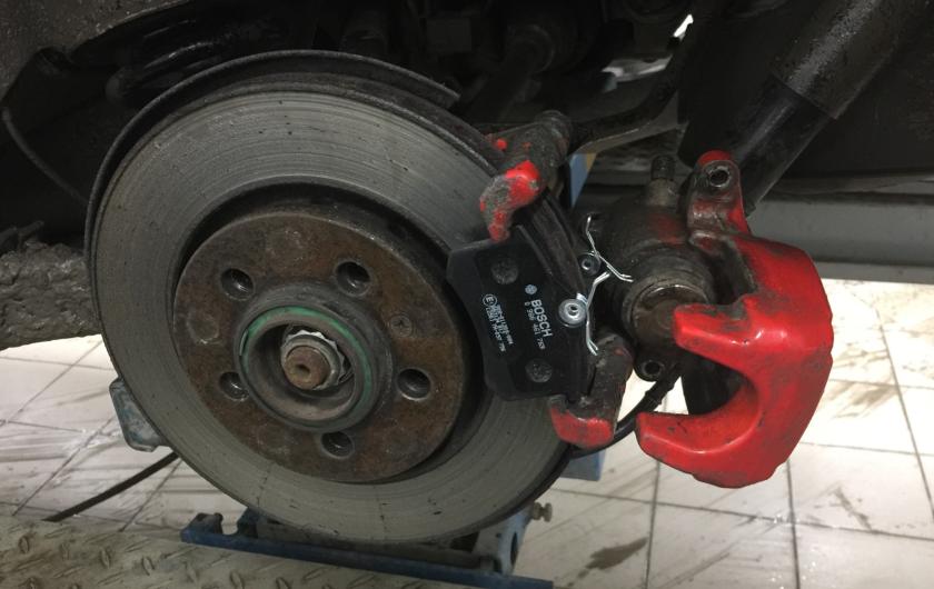 Замена тормозных колодок Ауди ТТ