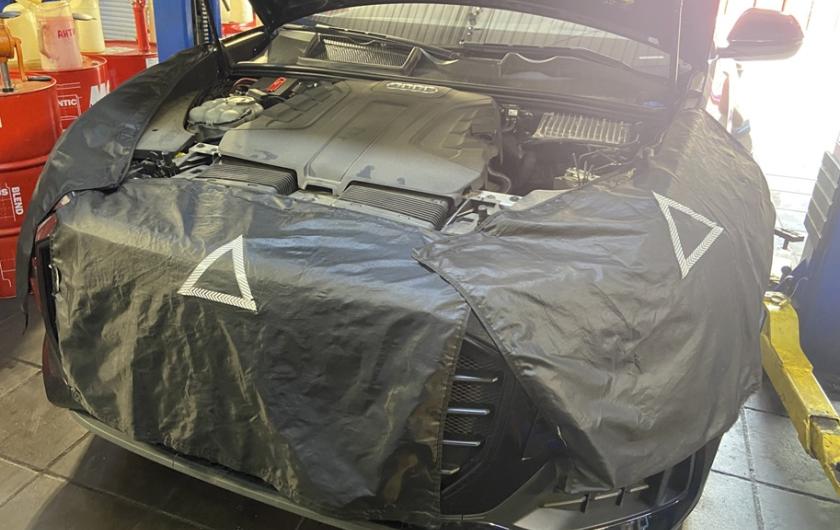 Подготовка Ауди Q8 к замене масла в редукторе