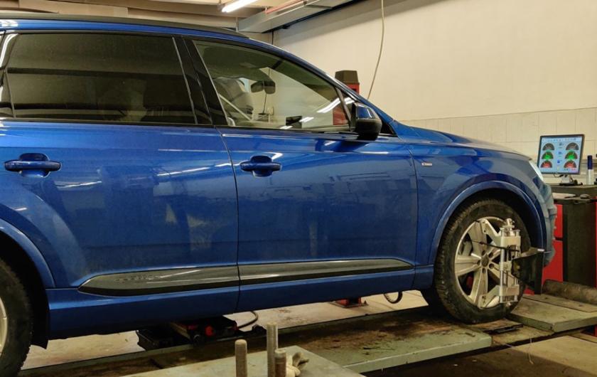 Проверка схода-развала Ауди Q8