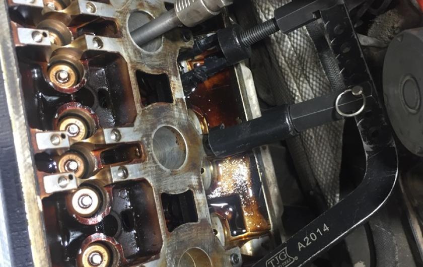 Замена маслосъемных колпачков Ауди Q7