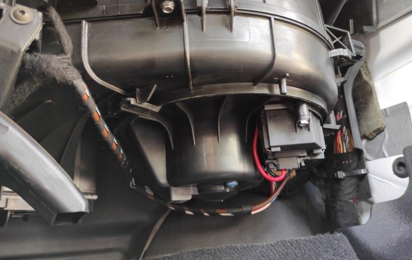 Замена моторчика печки Ауди А3