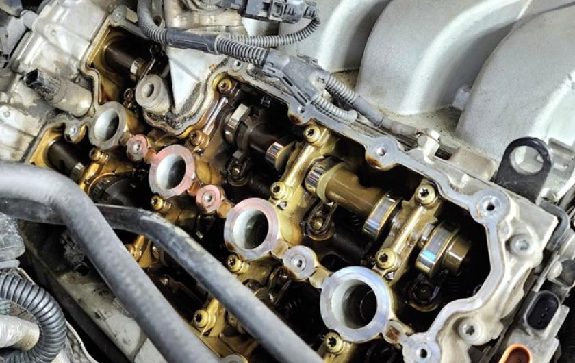 Замена прокладки клапанной крышки Ауди Q7