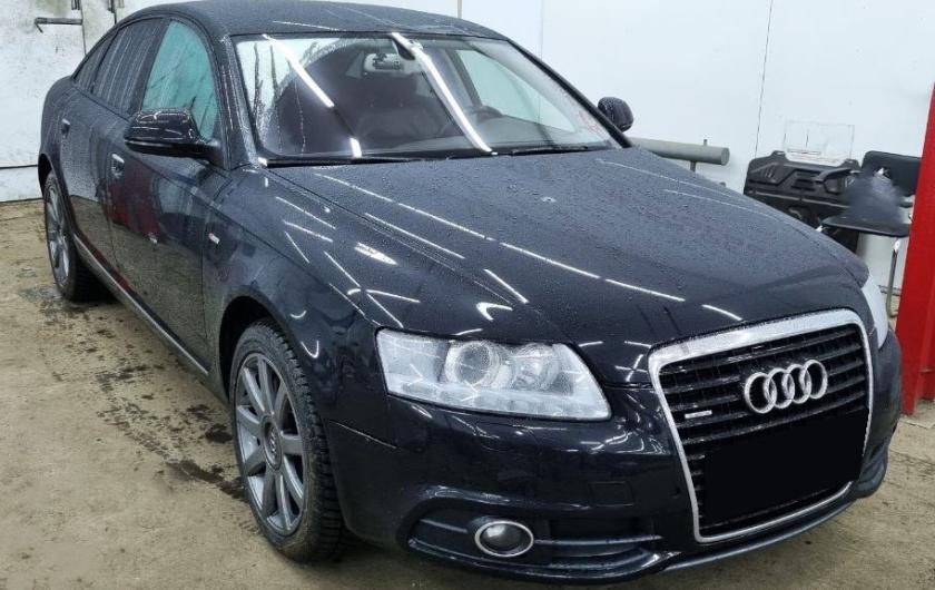 Ауди А6 в сервисе для замены приводного ремня