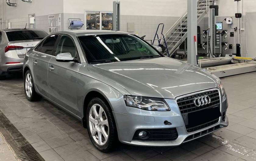 Ауди А4 в автотехцентре после замены мехатроника