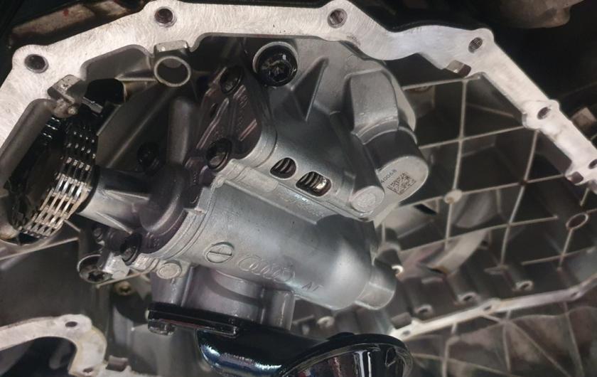 Замена масляного насоса Ауди А4