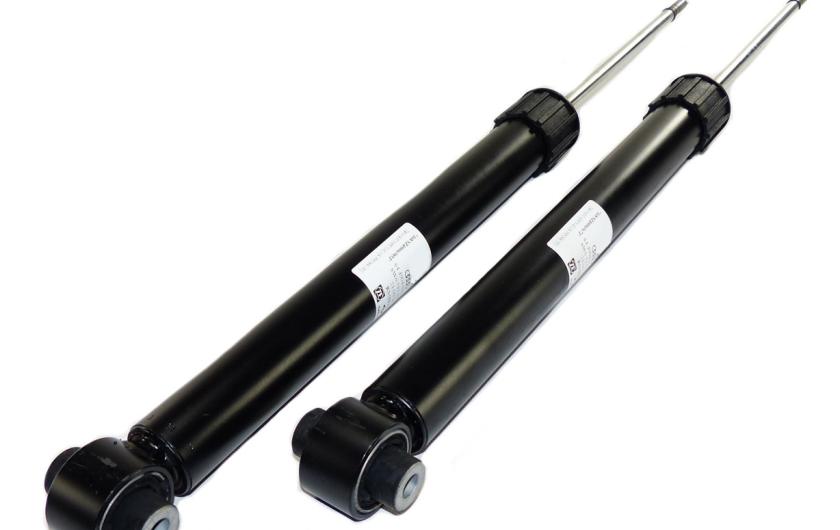 Комплект новых амортизаторов задней подвески