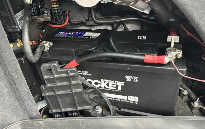 Замена аккумулятора Ауди А8