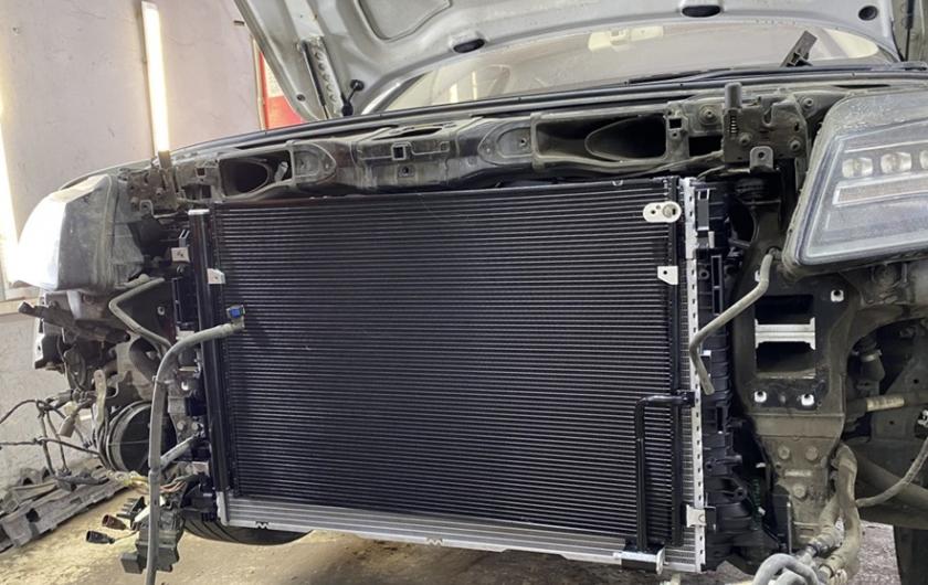 Замена радиатора Ауди А8