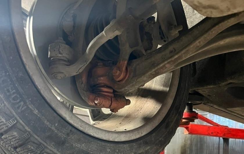 Замена шаровых опор Ауди А7