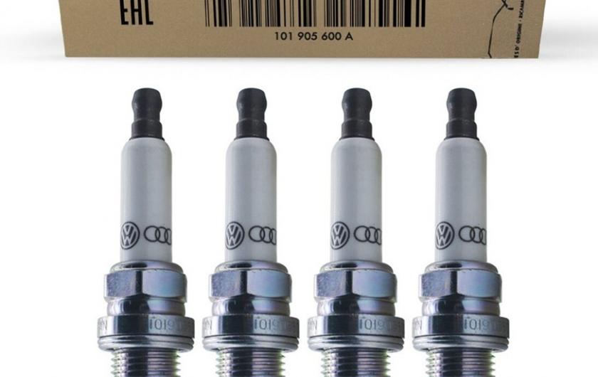 Комплект оригинальных свечей зажигания